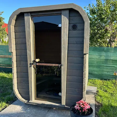 W Sadzie Wapnica Koło Międzyzdrojów Wapnica (West Pomeranian)